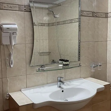 מלון Palma Village By Greek Pride 4*
