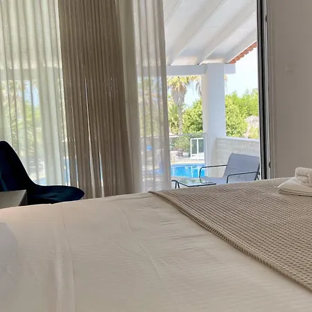 מלון Palma Village By Greek Pride 4*